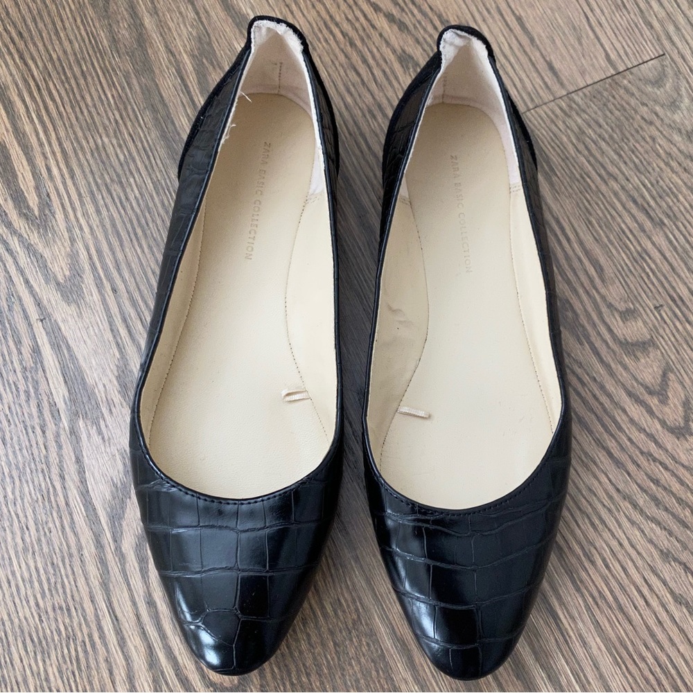 Zara Basic Collection Black Flat Shoes